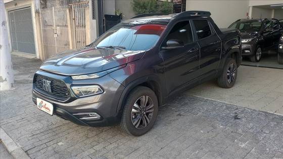 FIAT TORO 1.3 TURBO 270 FLEX FREEDOM AT6 FIAT TORO 1.3 TURBO 270 FLEX FREEDOM AT6